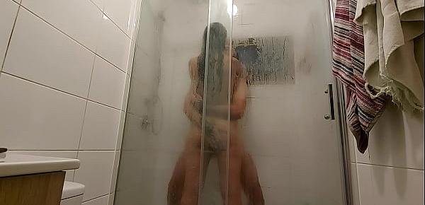  PASSIONATE SEX IN THE SHOWER - LATINA